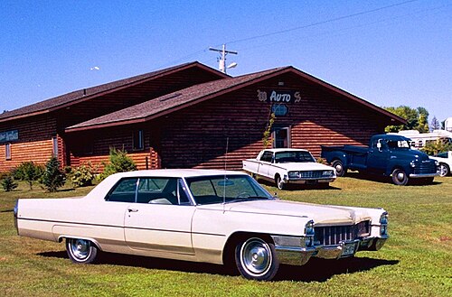 Cadillac Calais 1965–1976