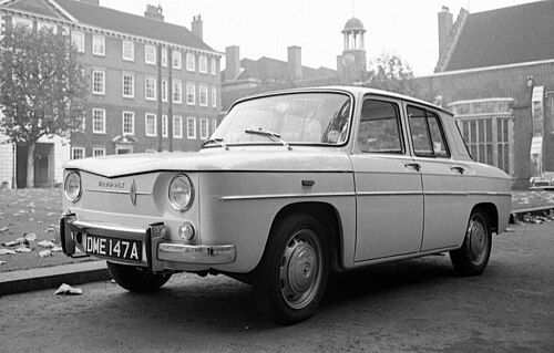Renault Renault 8 1962–1973, 1965–1976 (İspanya), 1968–1972 (Romanya)