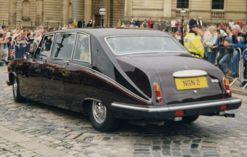 Açıklama: Daimler DS420 on 420G lwb chassis