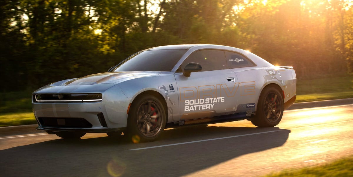 Dodge Charger Daytona, katı hal batarya test platformuna dönüştürüldü.