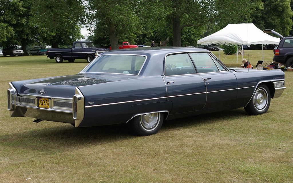 Cadillac Calais (1965-1976)