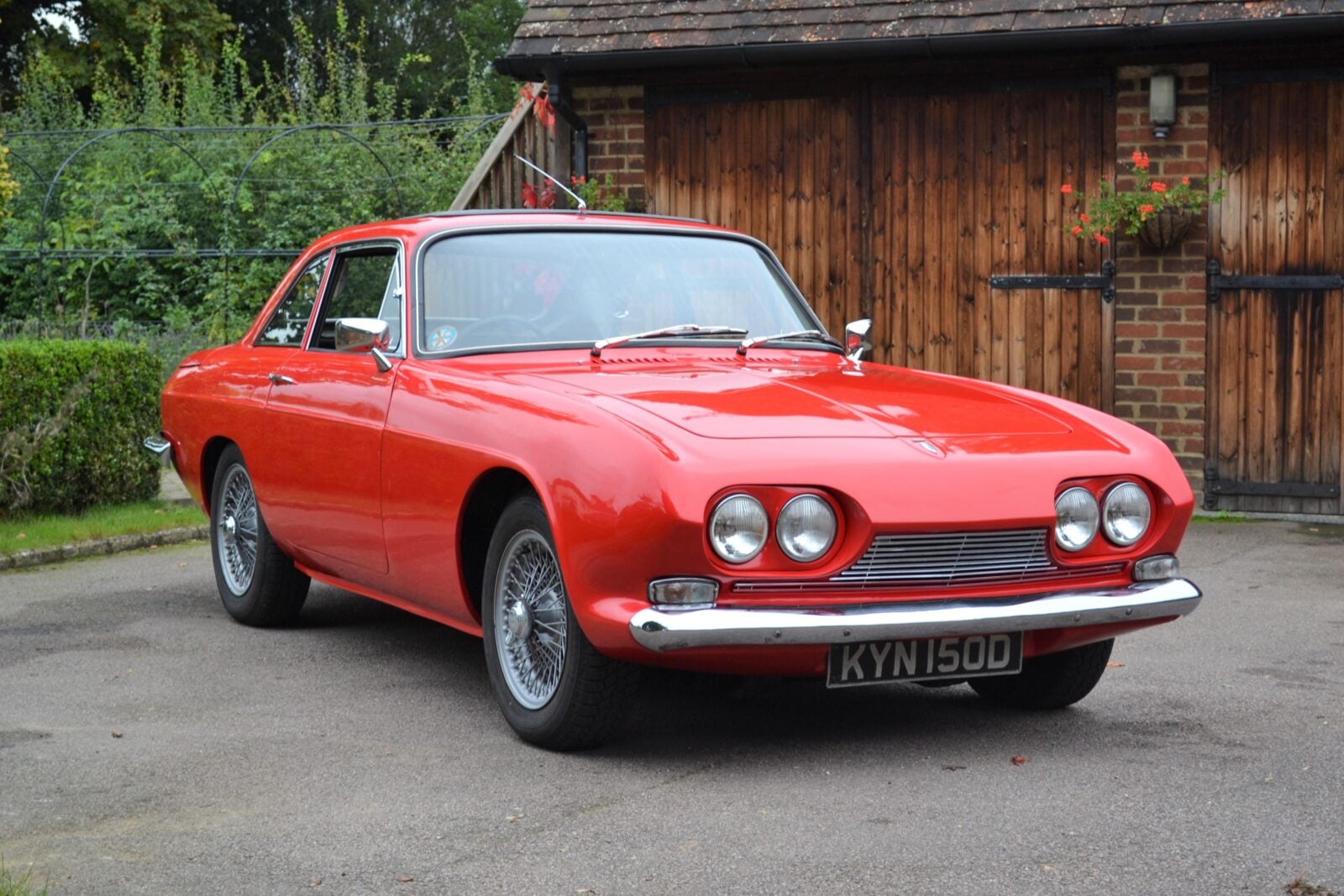 The Unusual Reliant Scimitar GT SE4 – $15,100+ USD