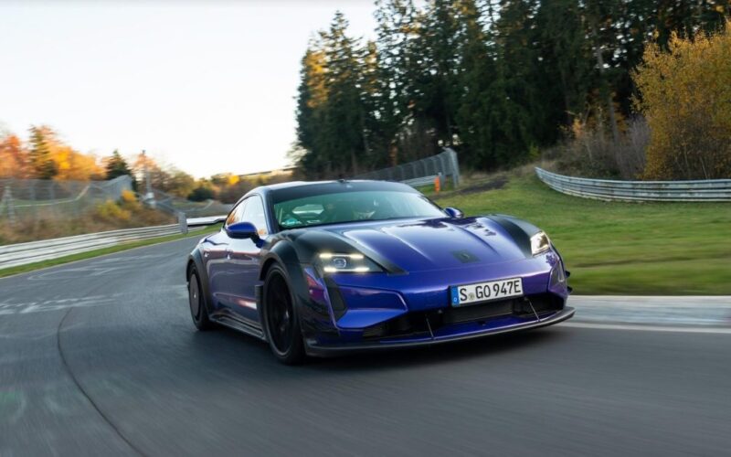 Porsche Taycan Turbo GT, Manthey ekipmanı ile Nürburgring EV rekorunu 6:55 olarak kırdı