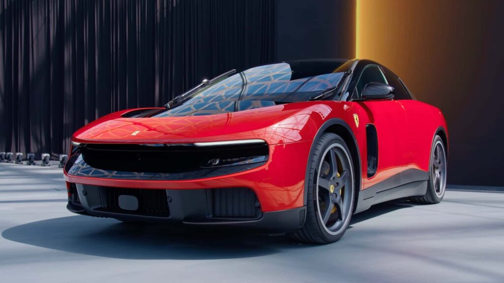 Ferrari'nin İlk Elektrikli Aracı Luce: İnanılmaz Performans ve Şık Tasarım