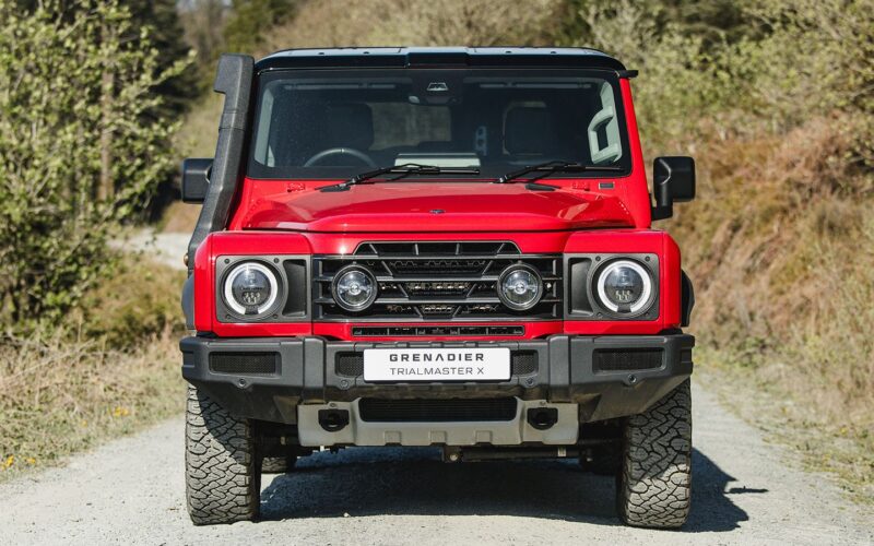 Yeni Grenadier Trialmaster X Modeli, Off-Road Performansıyla İneos Grenadier Serisini Genişletiyor