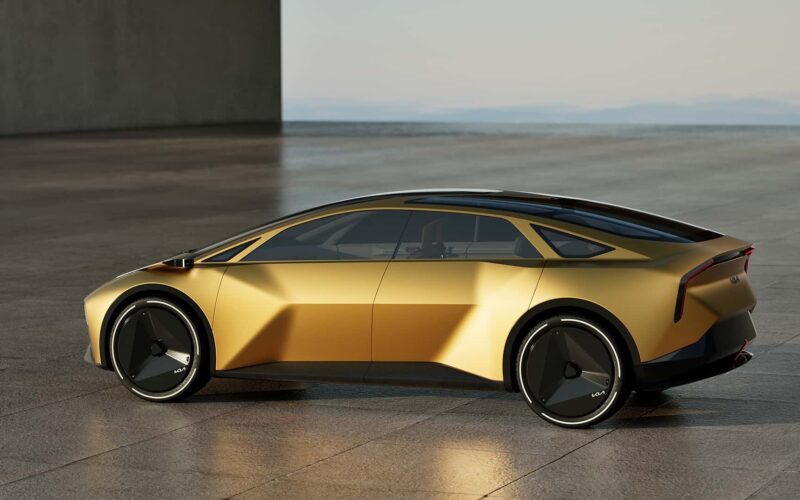 Kia, Stinger'in Elektrikli Bir Başarısı İçin Planlar Yapıyor: Maliyet Engeli Kalabilir
