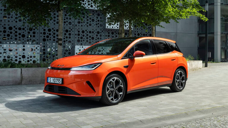 BYD'nin Ucuz Hibrit Modeli Dolphin G DM-i Fransa'da Satin Alinabilir Oldu
