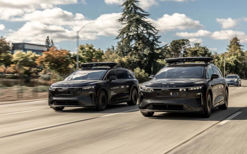 Lucid Gravity Robotaxi’nin Houston’da Açılışını Yapacak: Uber ve Nuro ile Yeni Bir Dönem