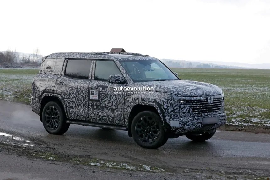 Mitsubishi testing the upcoming Pajero