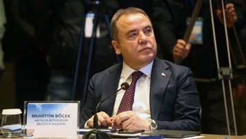 Muhittin Böcek ek ifade verdi. "Adaylık için 15 milyon euro istedi" iddiası