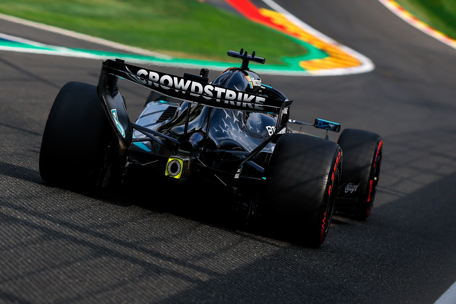 Mercedes, Russell'a Yaklaşan Ceza ile Yüzleşiyor: Grid Cezası Kaçınılmaz