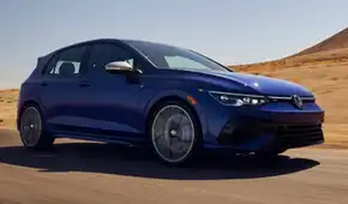 Volkswagen Golf R On Road Front Quarter