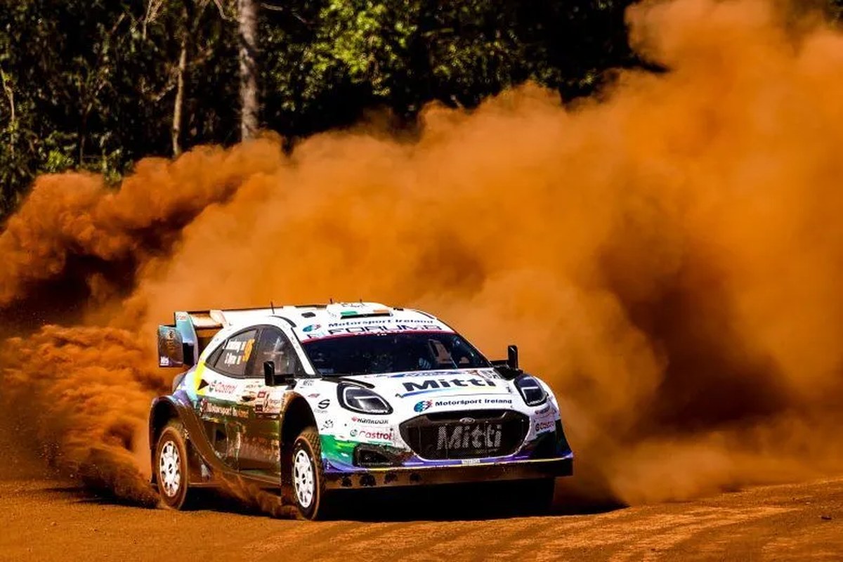 WRC_PAR_26_J_ARMSTRONG_705