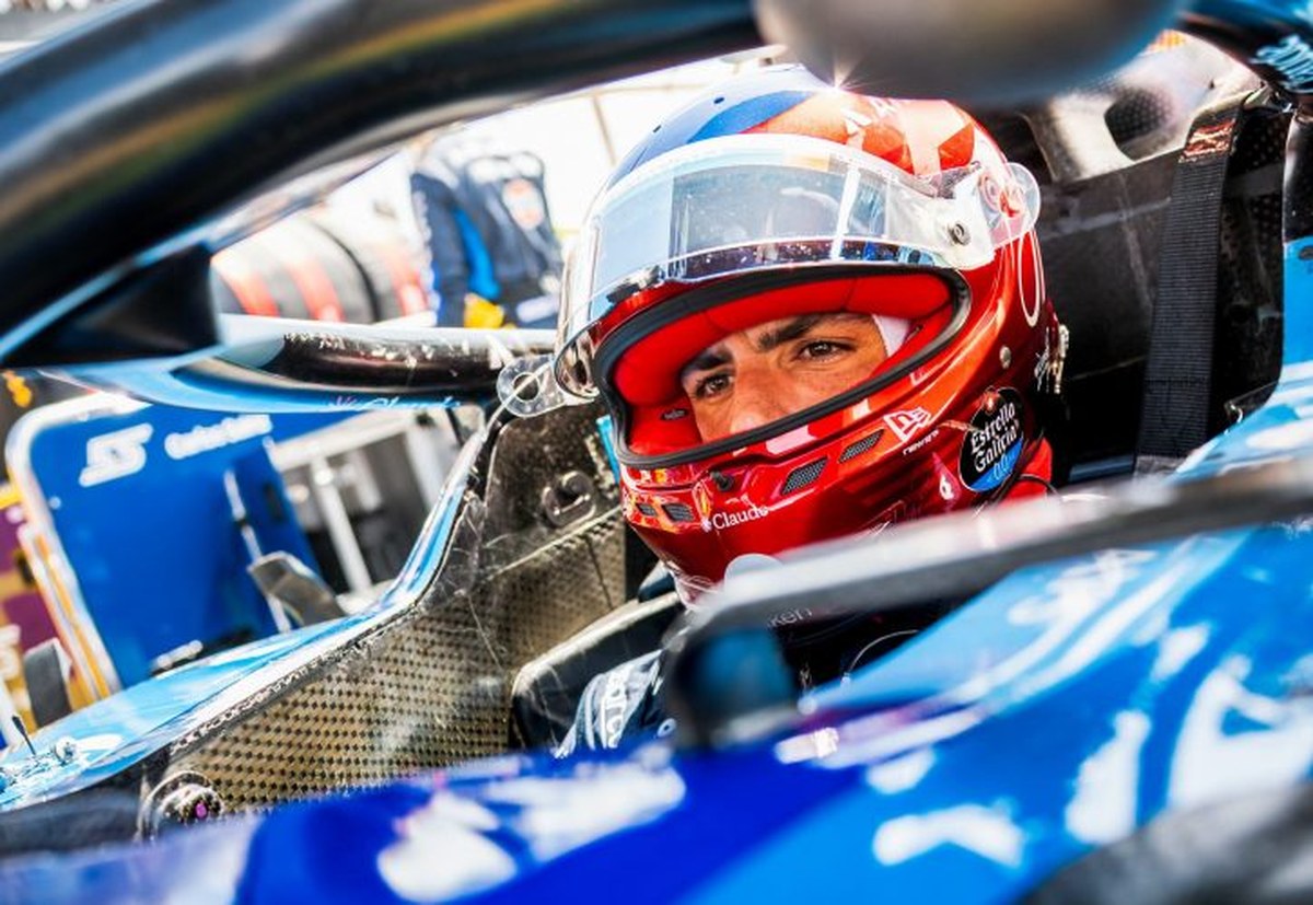 Sainz, Williams'ten Ayrılmayı "Ciddi Olarak" Düşünmediğini Açıklandı