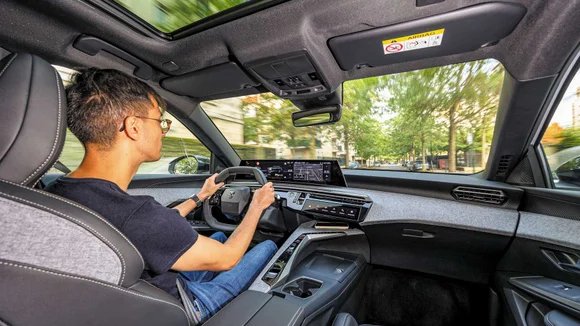 Certains automobilistes n'apprécient pas la surenchère d'aides à la conduite © DR