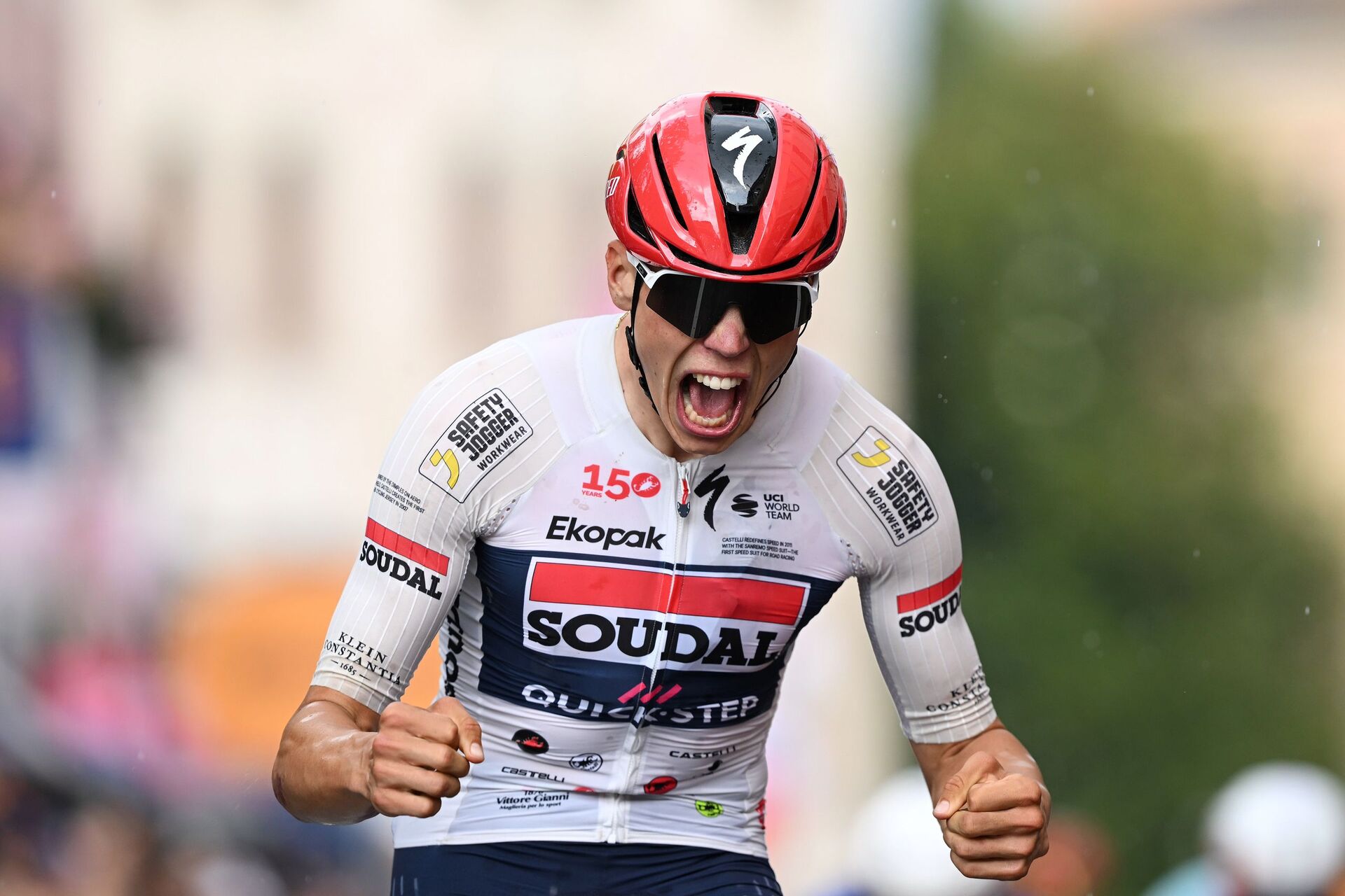 PIEVE DI SOLIGO, ITALY - MAY 28: Paul Magnier of France and Team Soudal Quick-Step celebrates at finish line as stage winner during the 109th Giro d'Italia 2026, Stage 18 a 171km stage from Fai della Paganella to Pieve di Soligo / #UCIWT / on May 28, 2026 in Pieve di Soligo, Italy. (Photo by Dario Belingheri/Getty Images)