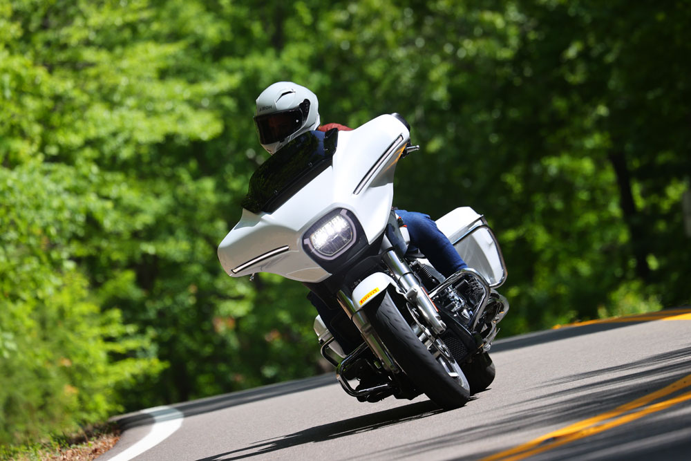 Pirelli Diablo Powercruiser Tire Review
