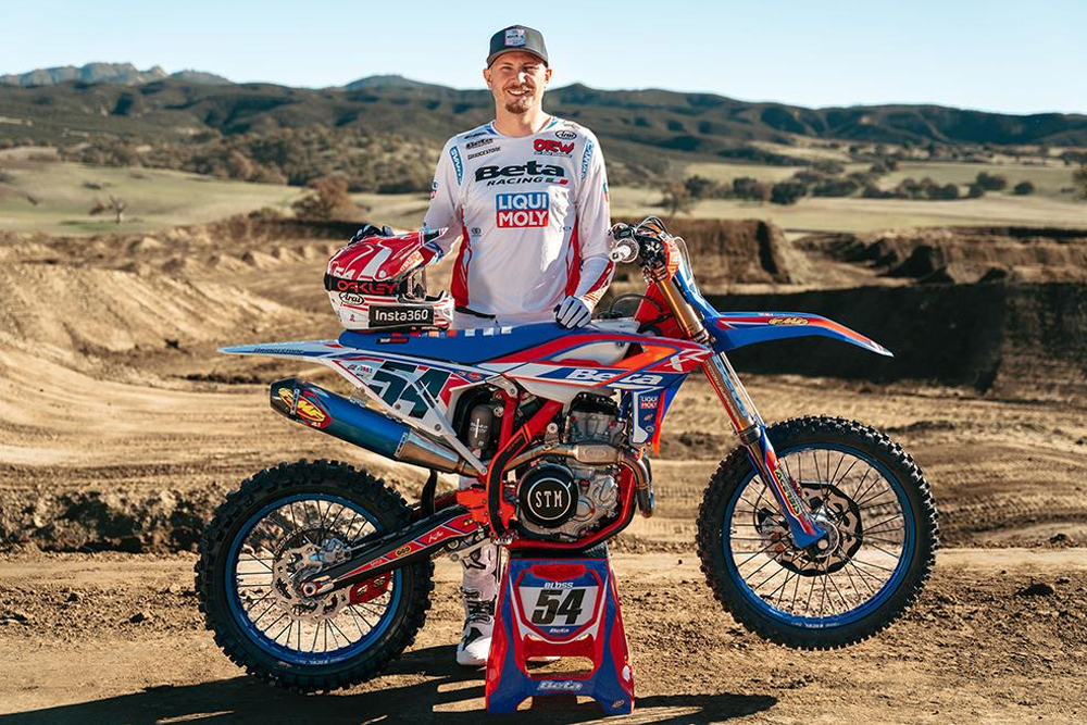 Beta-announces-2026-supercross-team-cycle-news-bloss