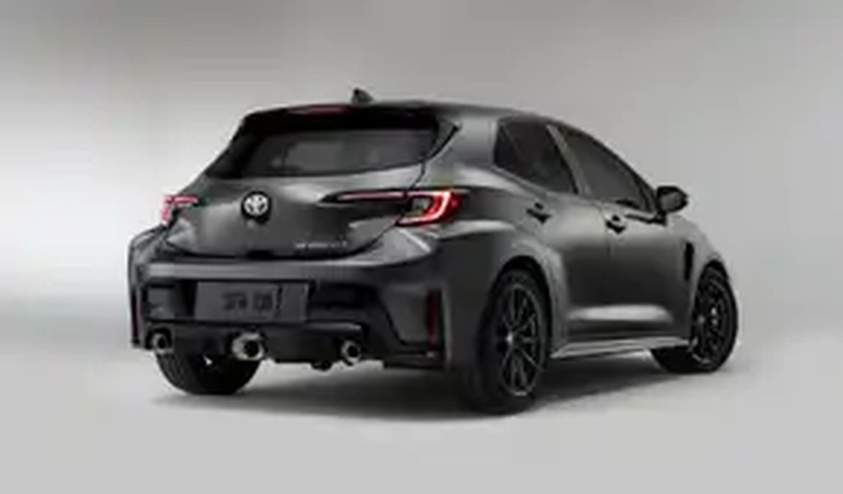 2023_GR-Corolla_MorizoEdition_004-1500x909