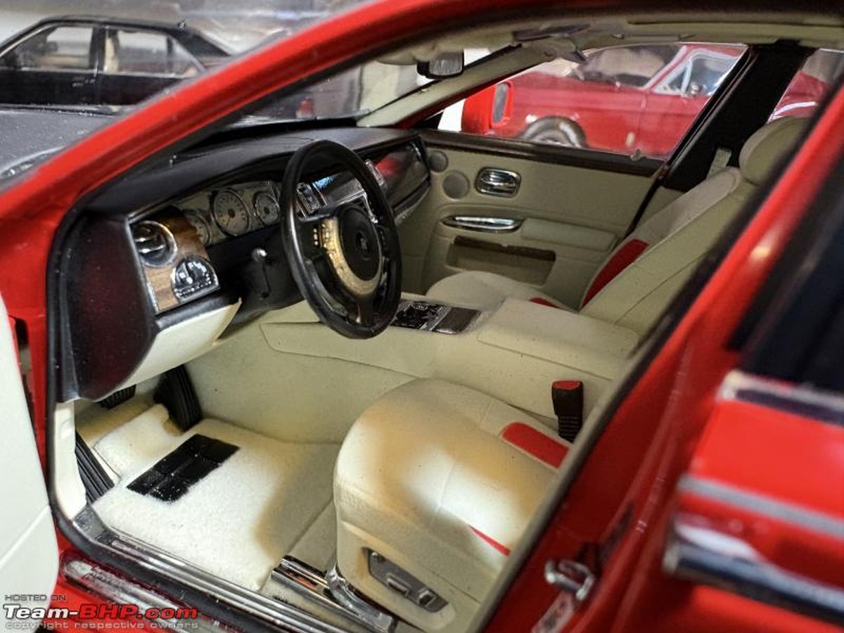 Kardeşinden Hediye: 1/18 Ölçekli Kyosho Rolls-Royce Ghost Modeli