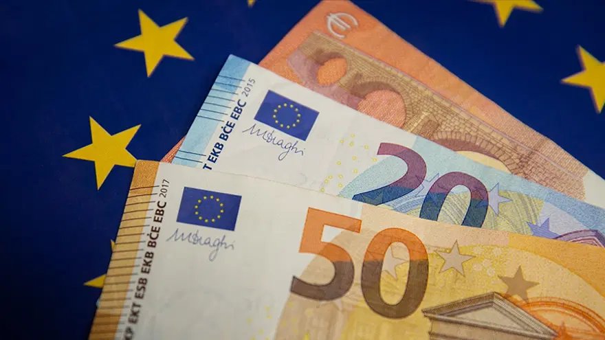 Komşuda maaşlar uçuşa geçti. Ortalama ücret belli oldu 2 Komşuda maaşlar uçuşa geçti. Ortalama ücret belli oldu 2