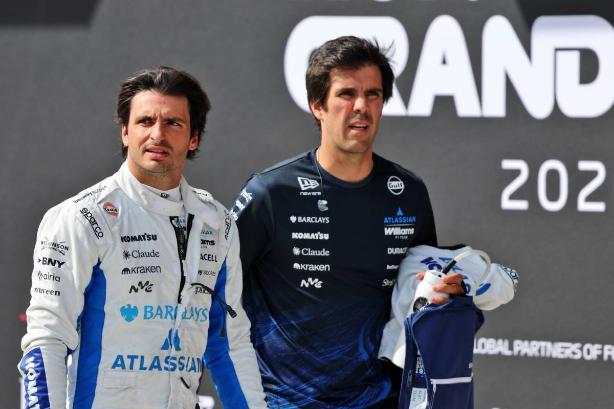 Sainz, Williams'ten Ayrılmayı "Ciddi Olarak" Düşünmediğini Açıklandı
