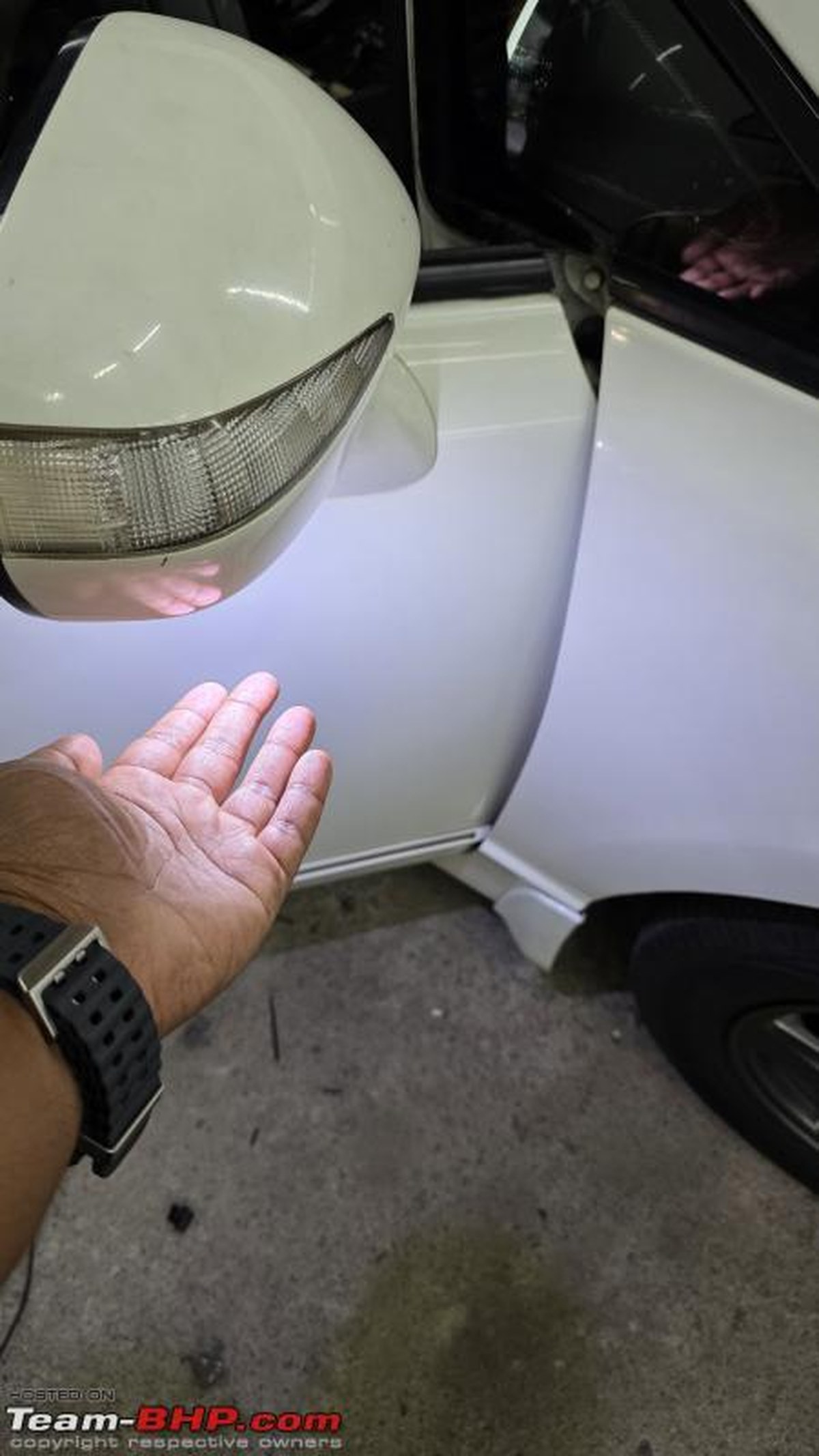 Honda Civic 8. Nesil Sürücü Koluna Montajlı Ses Kontrolleri ve Daha Fazlası