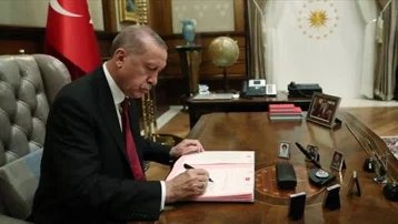 10 üniversiteye yeni rektör atandı