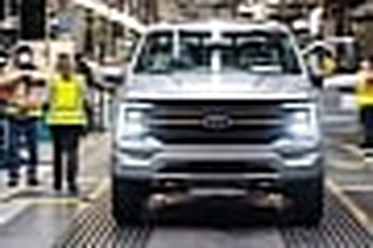 America's Favorite Trucks, the Ford F-Series, Still Trail Behind After Fire at Aluminum Plant America's Favorite Trucks, the Ford F-Series, Still Trail Behind After Fire at Aluminum Plant