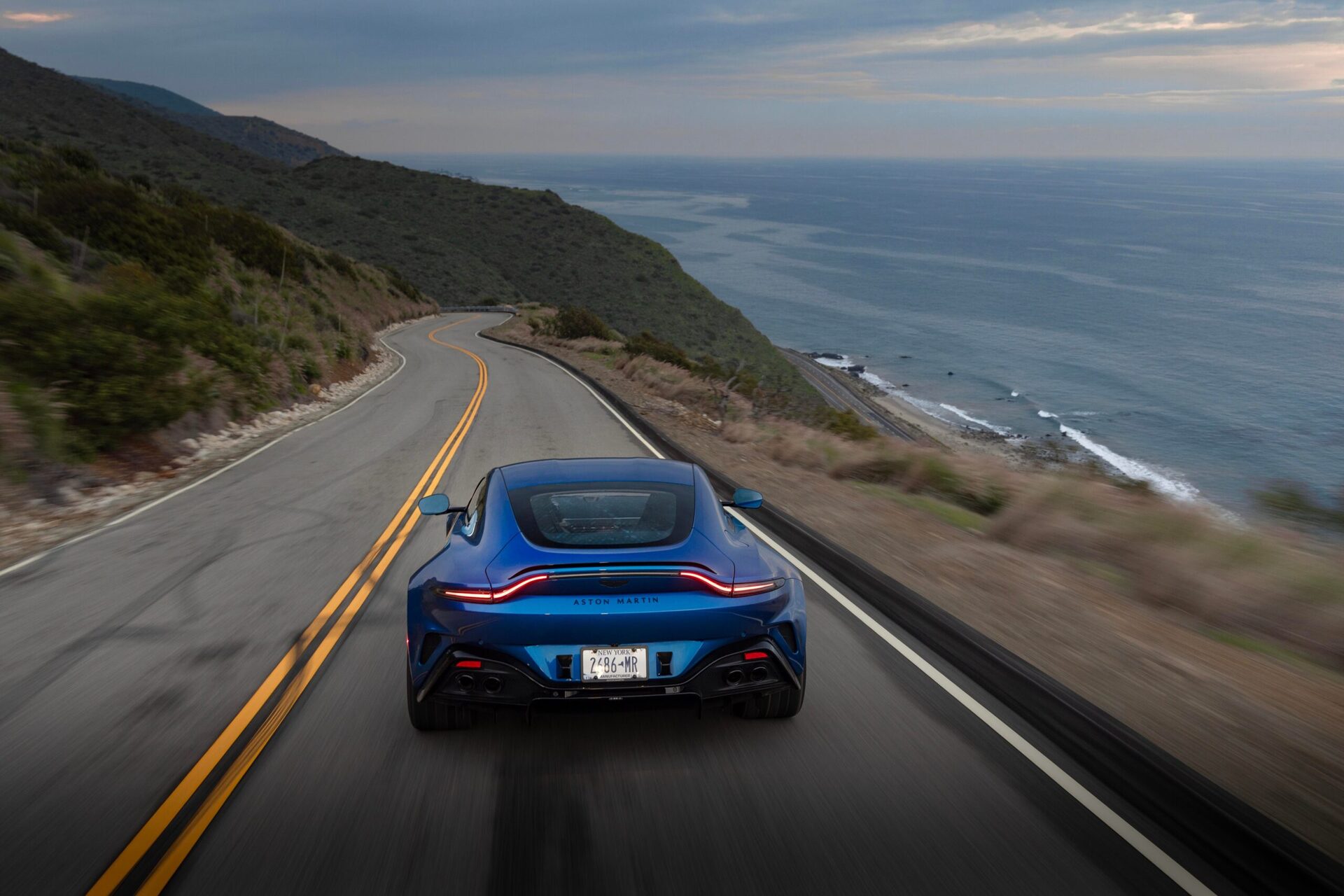 2026 aston martin vantage s coupe