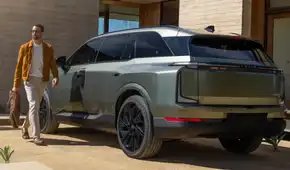 2027-lexus-tz-032