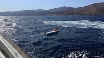 Çanakkale Boğazı'nda sürüklenen 2 sörfçü kurtarıldı