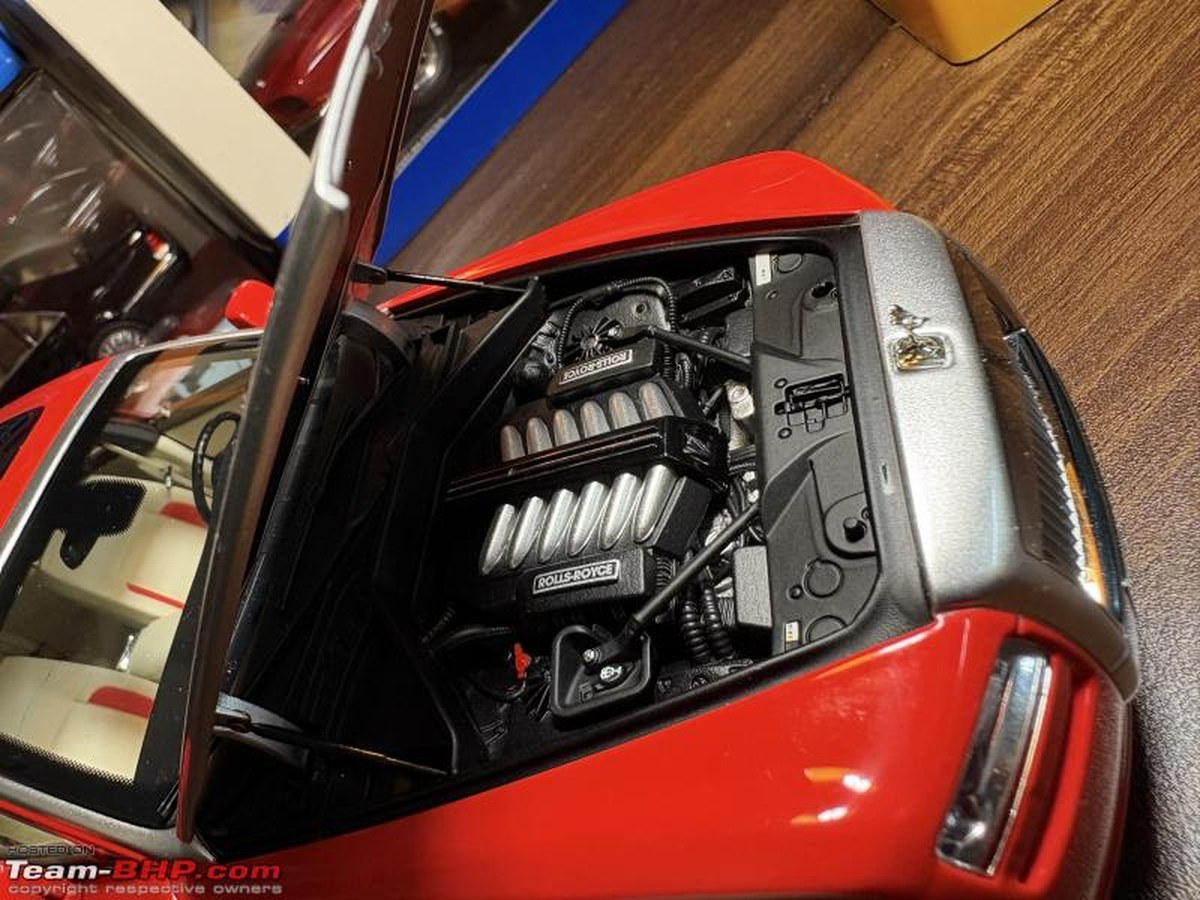 Kardeşinden Hediye: 1/18 Ölçekli Kyosho Rolls-Royce Ghost Modeli