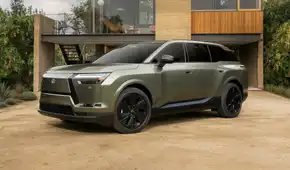 2027-lexus-tz-017