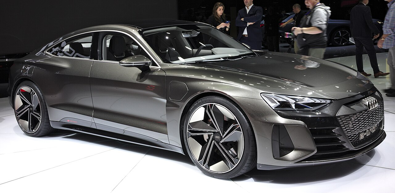 Audi RS e-tron GT 2025