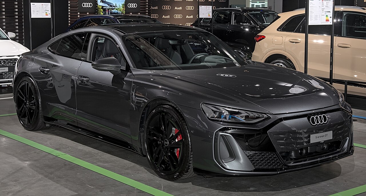 Audi RS e-tron GT 2025