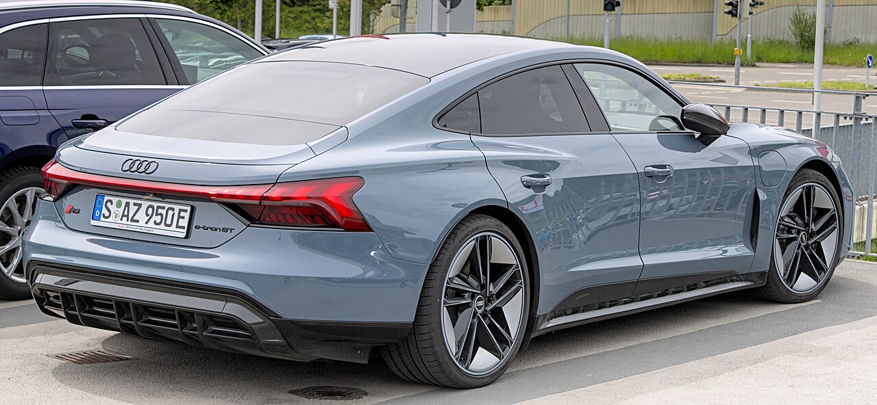 Audi RS e-tron GT 2025