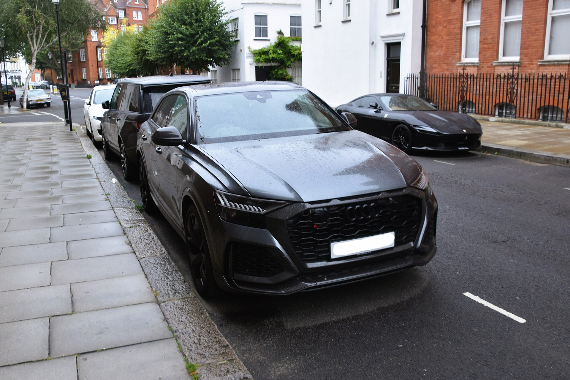 Audi RS Q8 2025