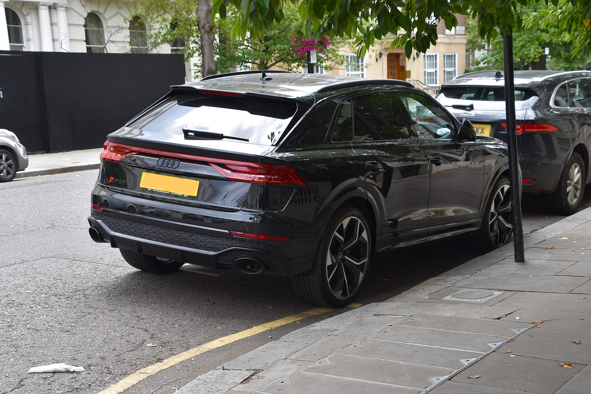 Audi RS Q8 2025