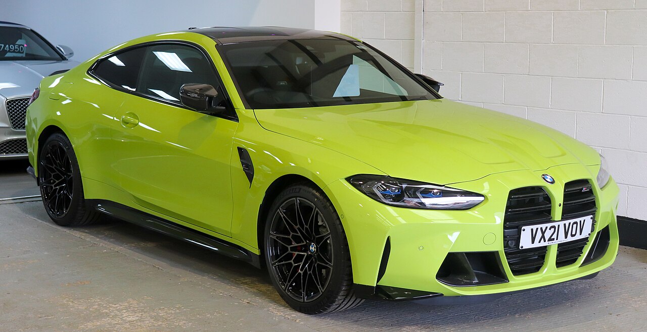 BMW M4 CSL 2023