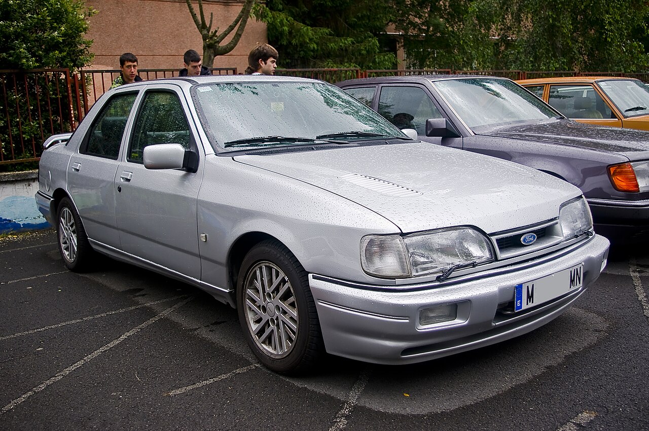 Ford Sierra RS Cosworth 1986-1992