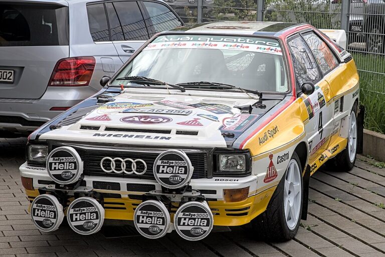 FIA Grup B homologasyonuyla ralli parkurlarına çıkan efsanevi Audi Sport Quattro S1 E2 canavarı