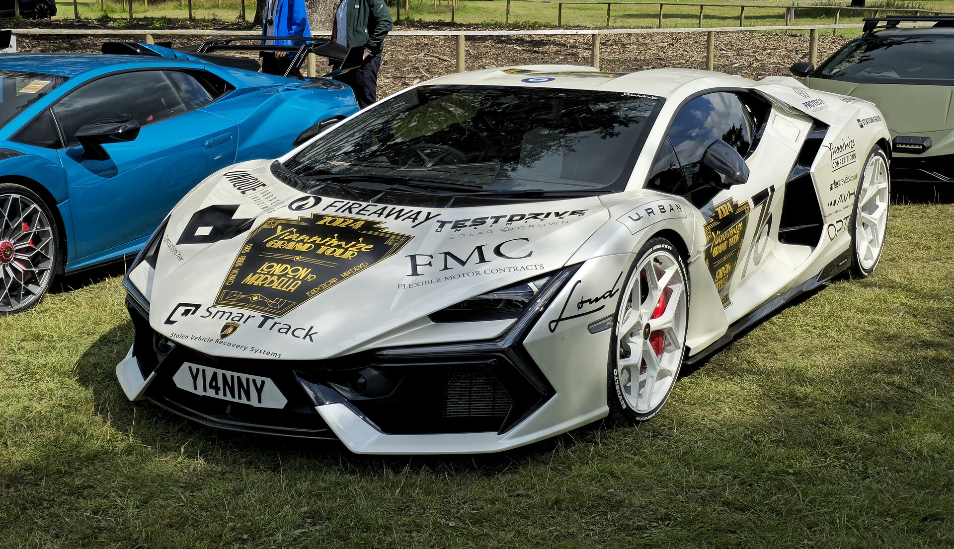 Lamborghini Revuelto 2024