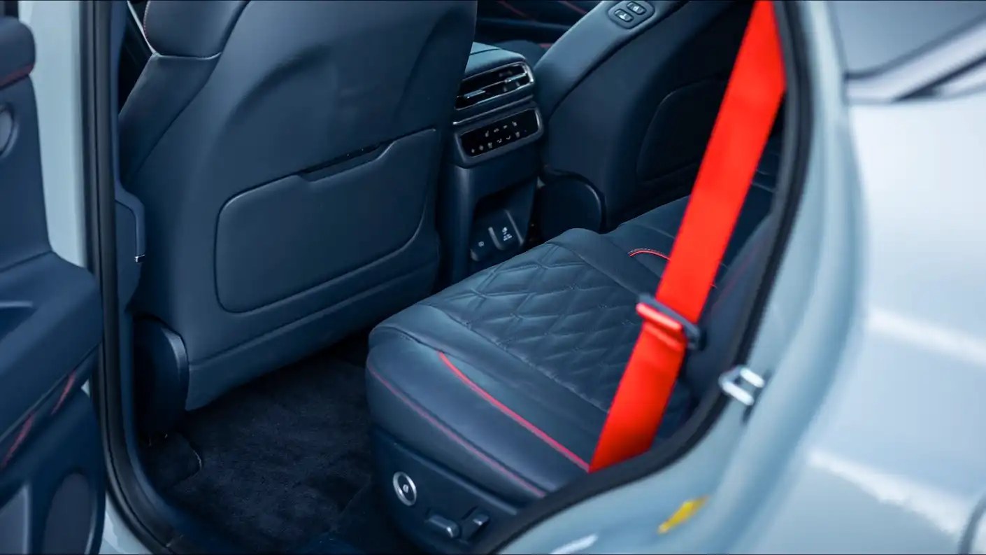 2026 Genesis GV80-6386