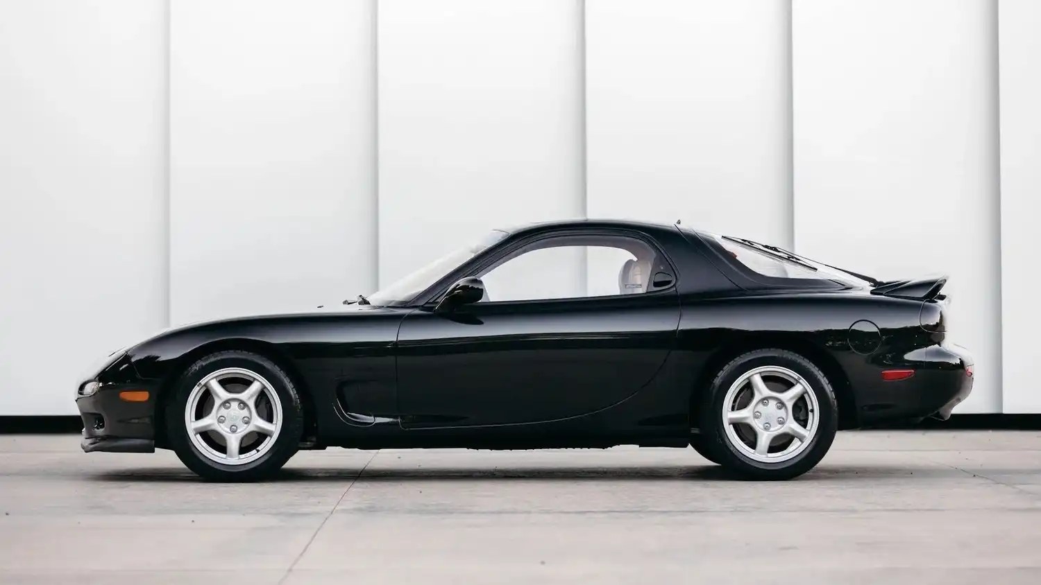 1993 Mazda RX-7 FD side
