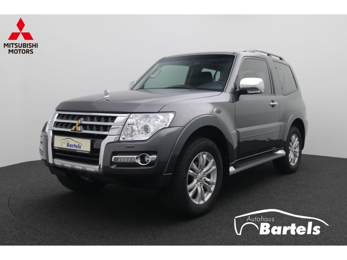 Rückkehr einer Ikone: neuer Mitsubishi Pajero bleibt ein echter Geländewagen!