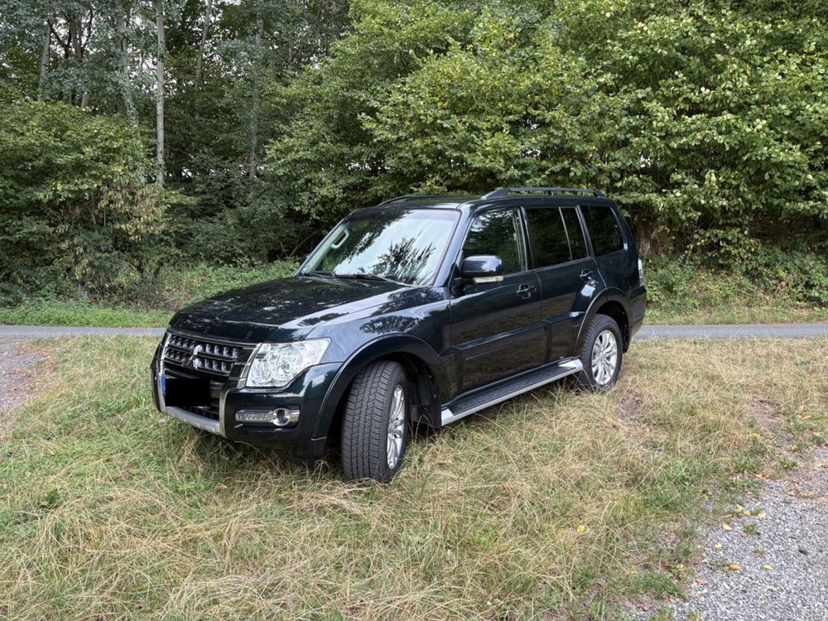 Rückkehr einer Ikone: neuer Mitsubishi Pajero bleibt ein echter Geländewagen!