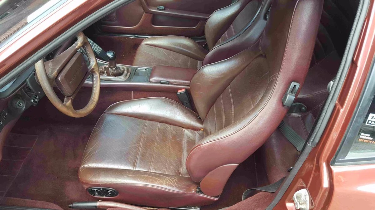 20 Yıllık Bekleşimden Sonra Hayata Dönen, 408 Bin Kilometreli Porsche 944!