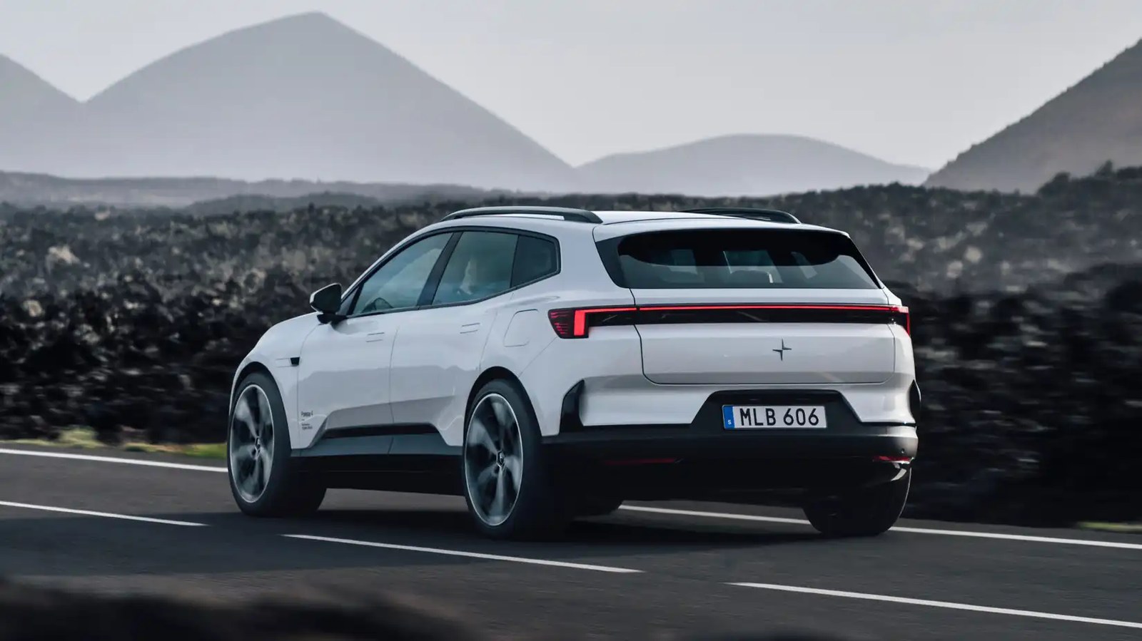 Polestar 4 SUV (4)