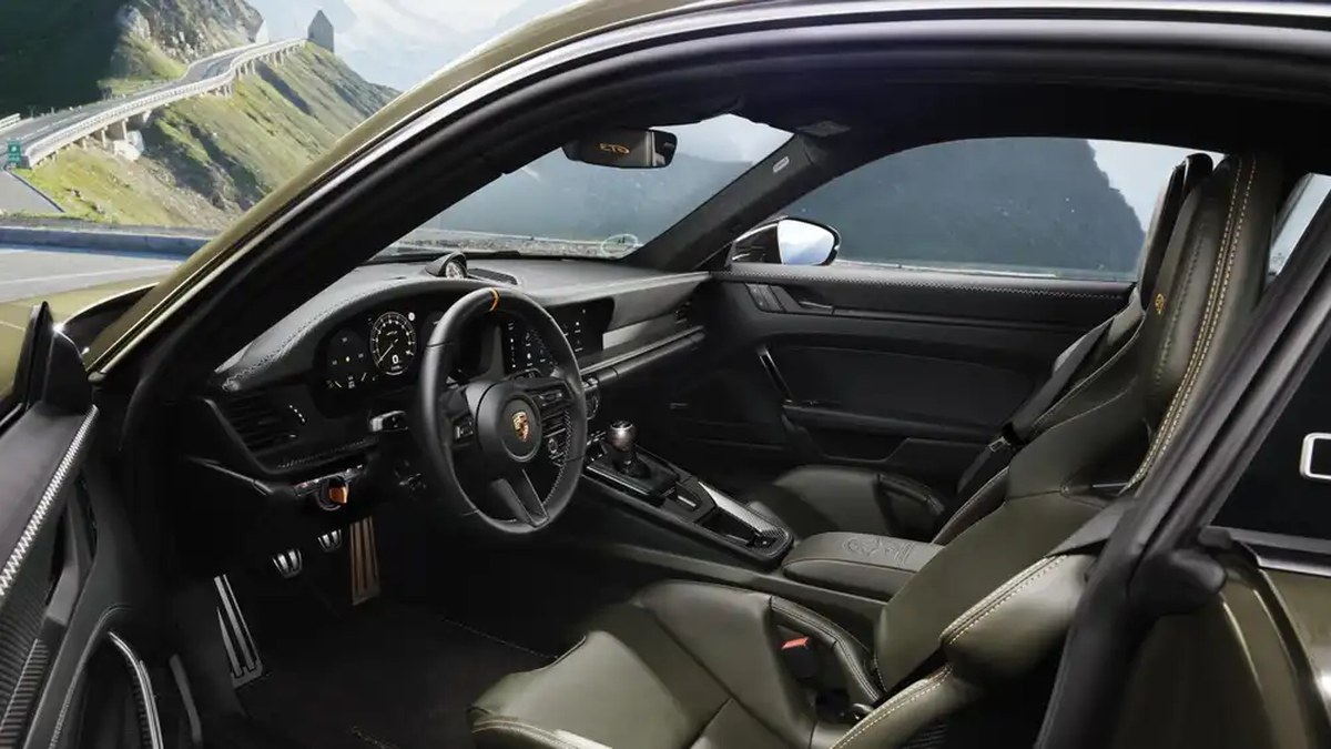 2026 Porsche 911 GT3 Bergsport Interior 3